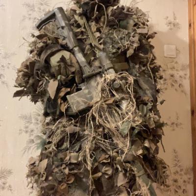 Ghillie leaf suit