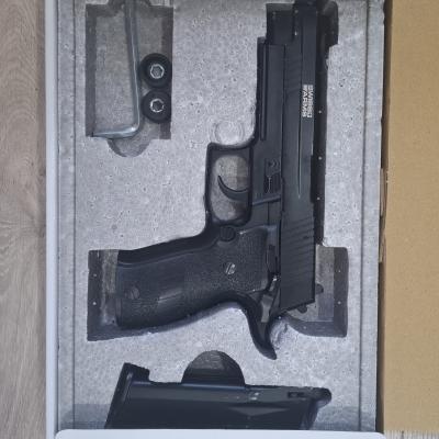 Airsoft P-226