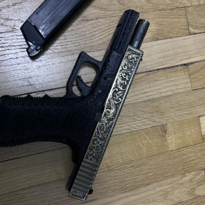 We Glock 17